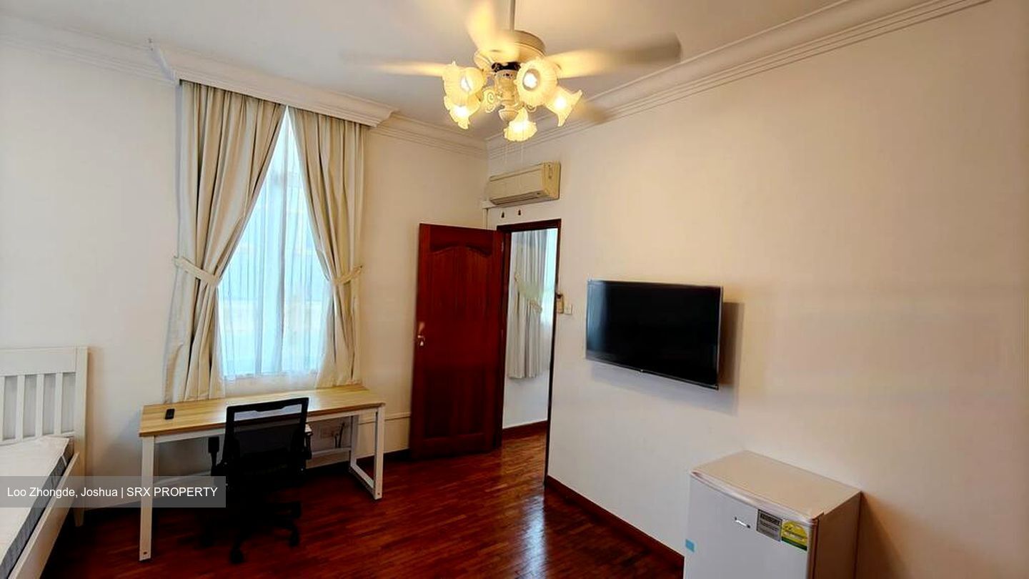 Beechwood Grove (D25), Terrace #481652831